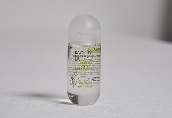 Shampoing 2 en 1 BACK TO BASIC 35ML - Carton de 200PC